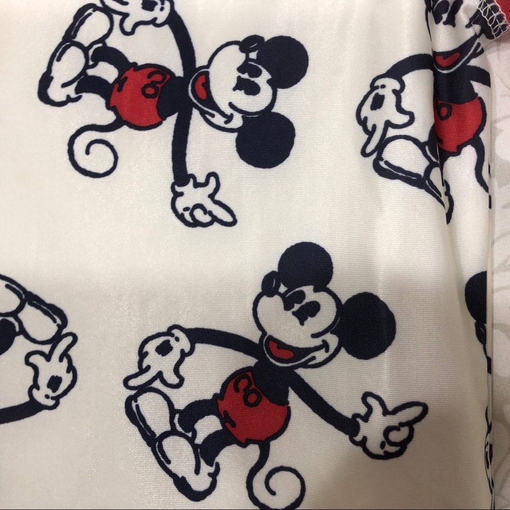 New Disney Rash Guard 3T - Picture 6 of 8